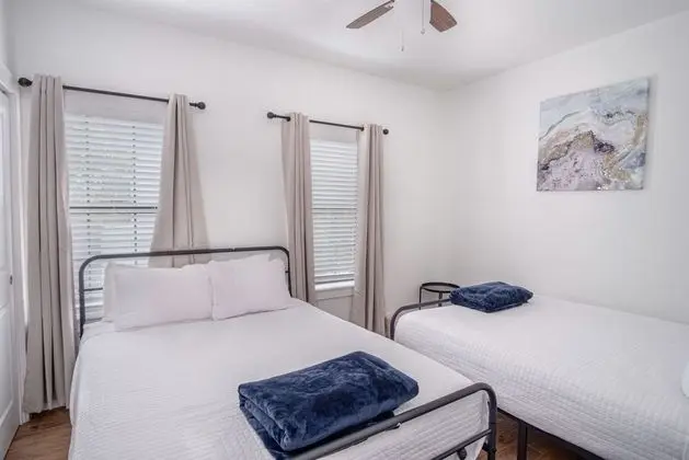 Brand NEW #4 Stylish 3BR 2.5ba Near Exciting Dtown - Oda