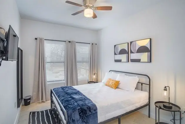 Brand NEW #5 Stylish 3BR 2.5ba Near Exciting Dtown