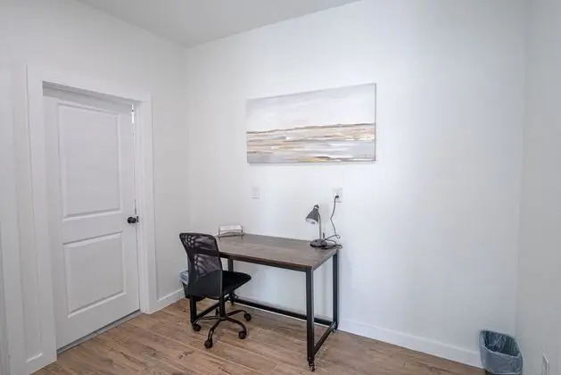 Brand NEW #7 Stylish 3BR 2.5ba Near Exciting Dtown - İç Mekan