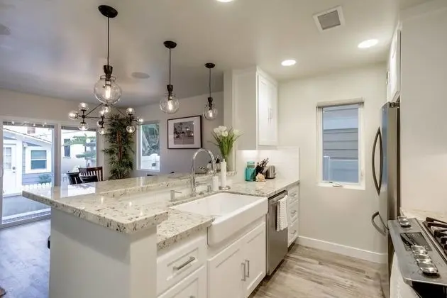 Brand NEW - Bay View Beach House - Houses for Rent in San Diego - Mutfak