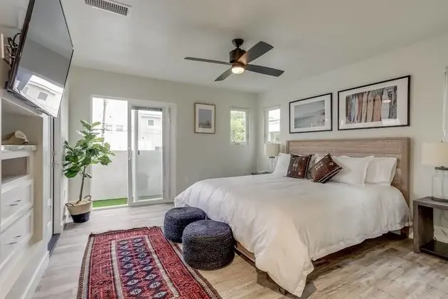 Brand NEW - Bay View Beach House - Houses for Rent in San Diego - Oda