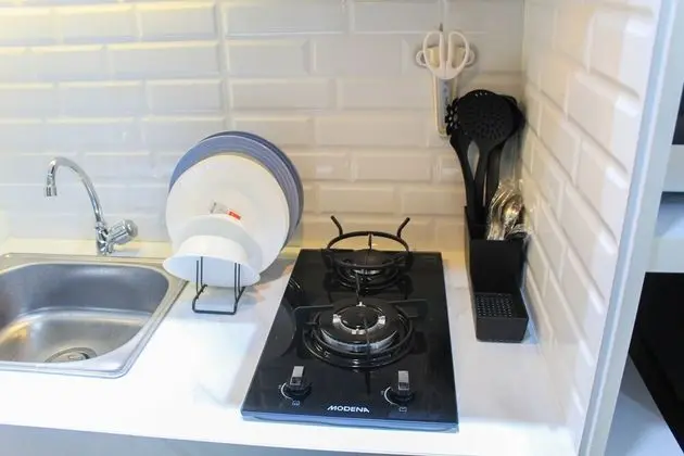 Brand New And Best Studio Apartment At B Residence - Lobi