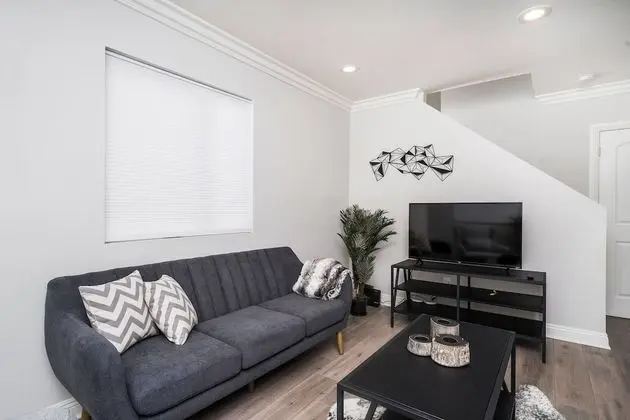 Brand NEW Luxury 3bdr Townhome In Silver Lake - Oda Düzeni