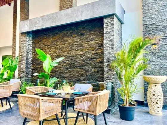 Brand New Modern Bali Themed Resort - 3 Bed Apt - Dış Mekan