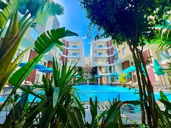 Brand New Modern Bali Themed Resort - 3 Bed Apt - Havuz