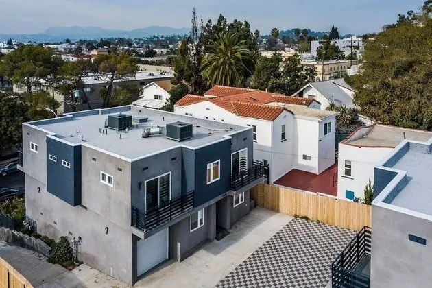 Brand NEW Modern Luxury 3bdr Townhome In Silver Lake