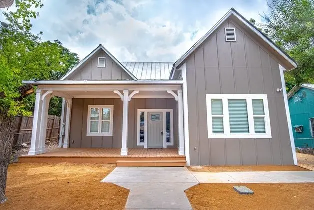 Brand New Remodeled 3br/2ba House Near Downtown