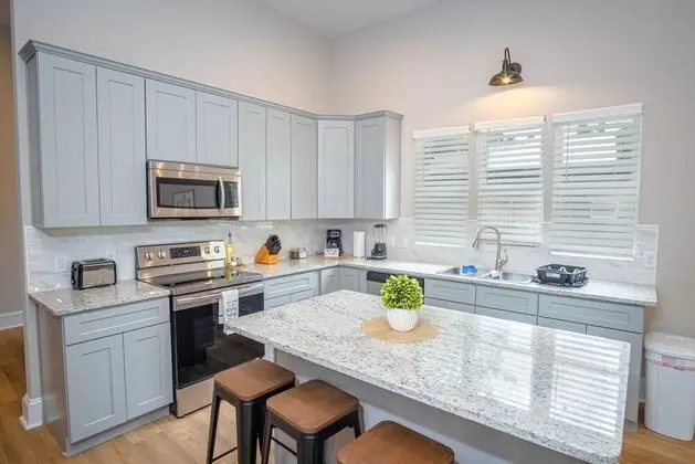 Brand New Remodeled 3br/2ba House Near Downtown - Mutfak