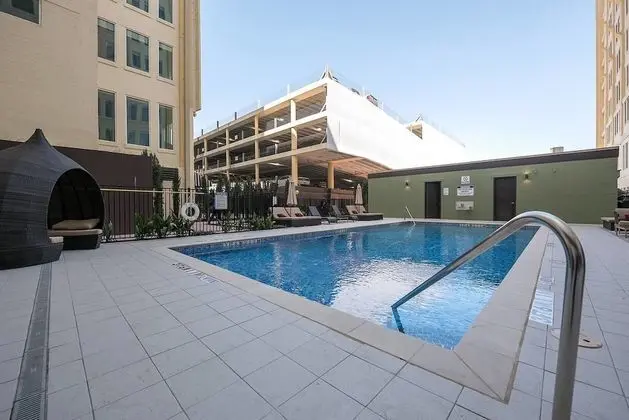 Brand New Stunning Unit Downtown