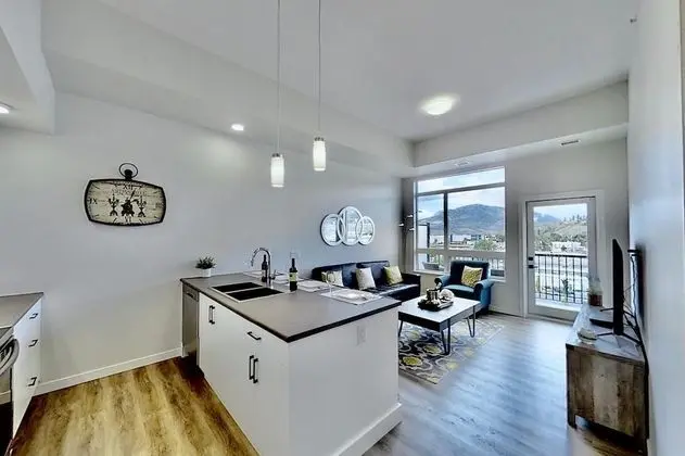 Brand New, Top Floor Condo Downtown - Mülk Olanakları