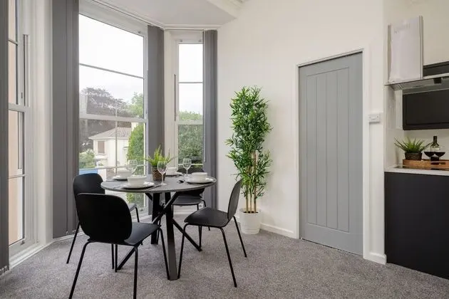 Brand New Torquay Heights Luxury Apartments - Yerinde Yemek