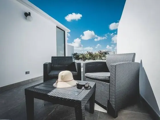 Brand New Two Br Penthouse With a Private Roof Patio Totally Equipped - Öne Çıkan Resim