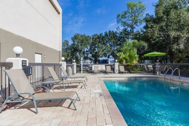 Brandon Center Hotel