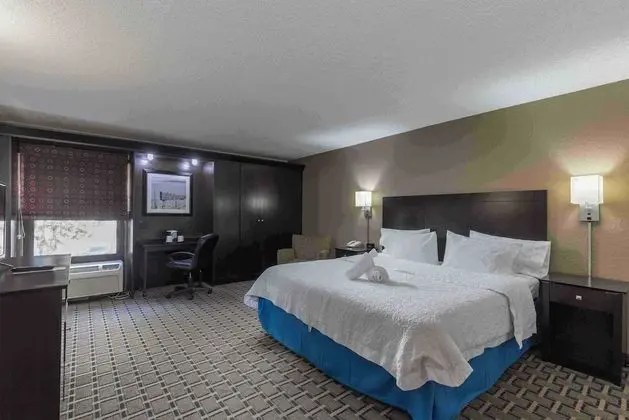 Brandon Center Hotel - Oda