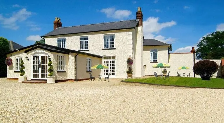 Brandon Lodge
