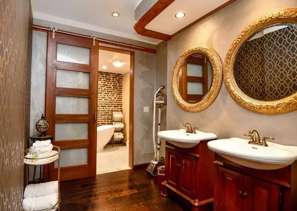 Brandwood - Banyo Özellikleri