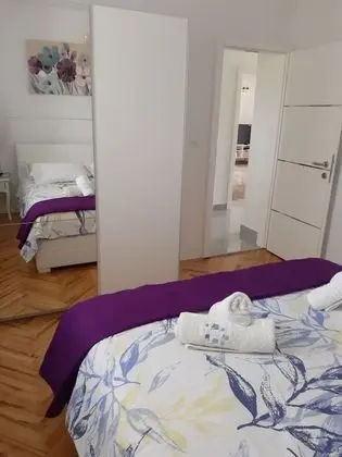 Branka - 80 m From Beach - H