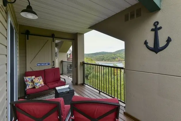 Branson Blue Lakeview