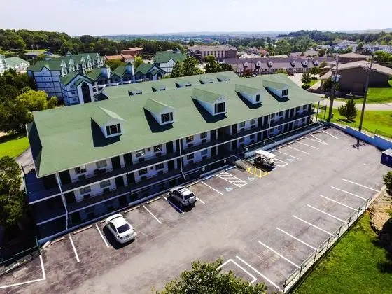 Branson King Resort and Suites