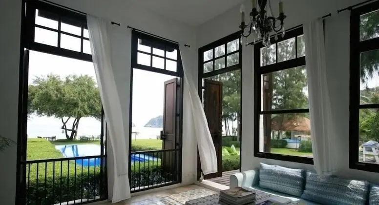 Brassiere Beach Resort - Lobi