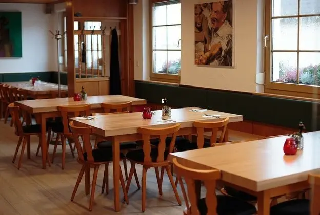 Brauerei Gasthaus Deutscher Kaiser - Yerinde Yemek