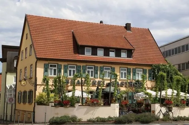 Brauereigasthof Dachsenfranz - 1
