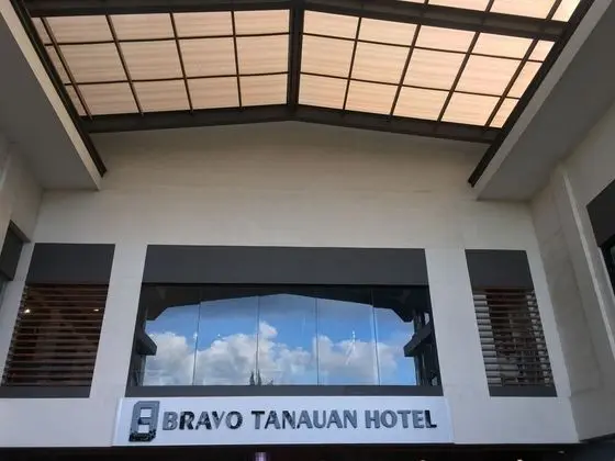 Bravo Tanauan Hotel