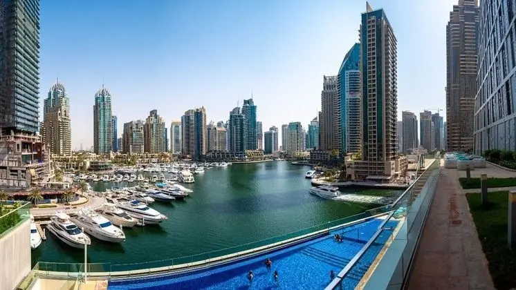 Bravoway Cayan Tower in Dubai Marina
