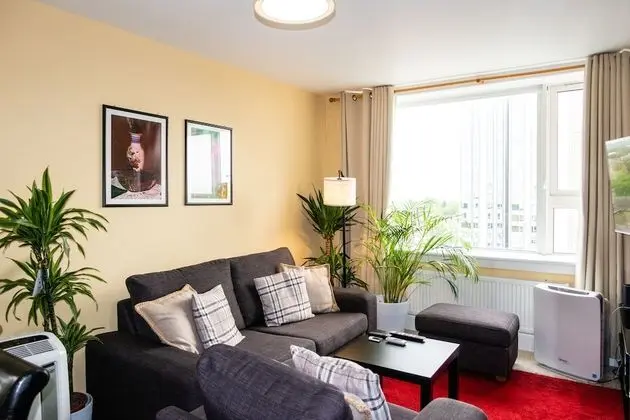 Bray Apartment - Öne Çıkan Resim