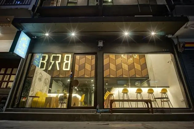 BRB Hostel Bangkok Silom - Dış Mekan