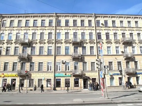 Breadberry Hotel