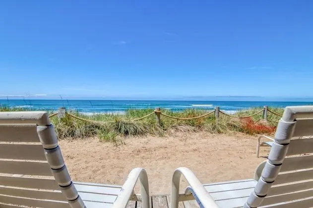 Breakers Beach House #5 - Öne Çıkan Resim