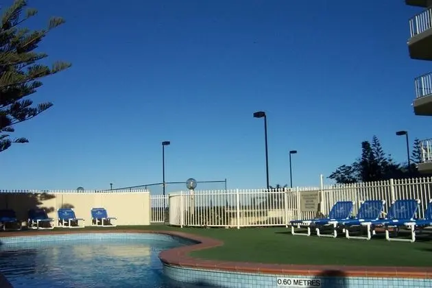 Breakers North Apartments