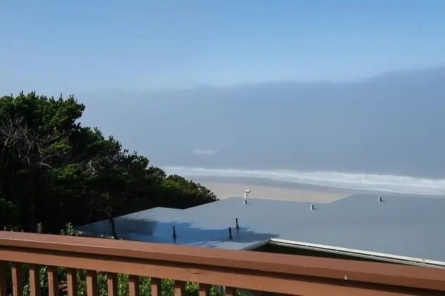 Breaking Waves Retreat