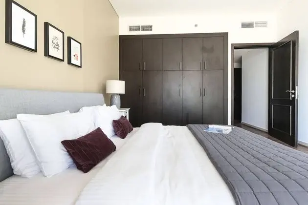 Breathtaking Beach Views in This 2BR in Marina! - İç Mekan