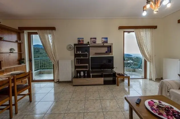 Breathtaking Sea View, Close To The Beach - İç Mekan