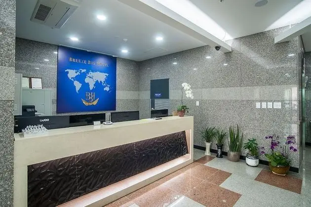 Breeze Bay Hotel - Lobi