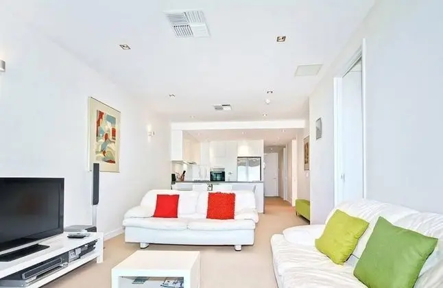 Breeze Beachfront Apartments - Oda Düzeni