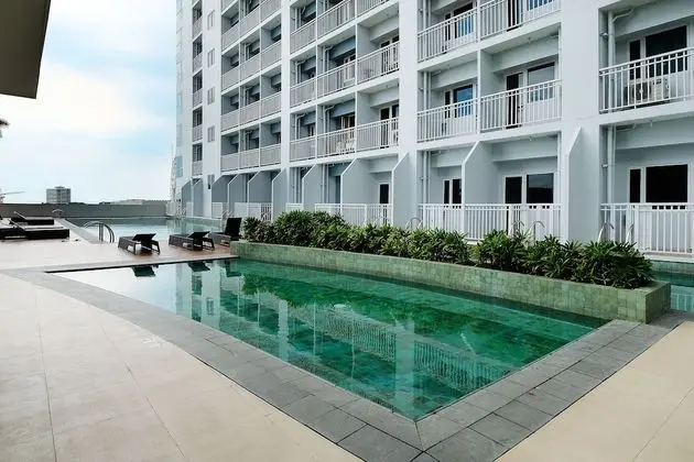 Breeze Residences Roxas Boulevard Manila