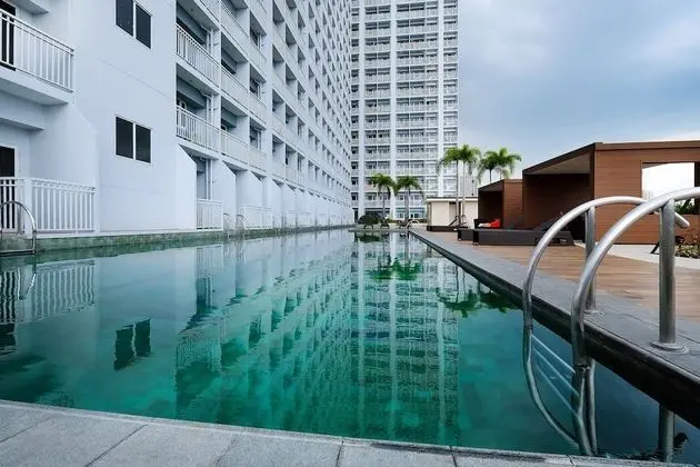 Breeze Residences Roxas Boulevard Manila - Havuz