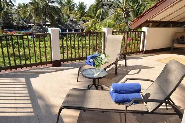 Breezes Beach Club & Spa - Genel