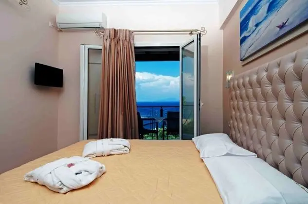 Brentanos Apartments ~ A ~ View of Paradise - Oda