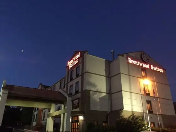 Brentwood Suites