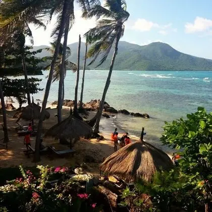 Breve Azurine Lagoon Retreat - Plaj