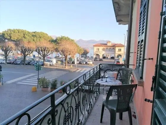 Brezza di Lago in the Center of Stresa With Balcony