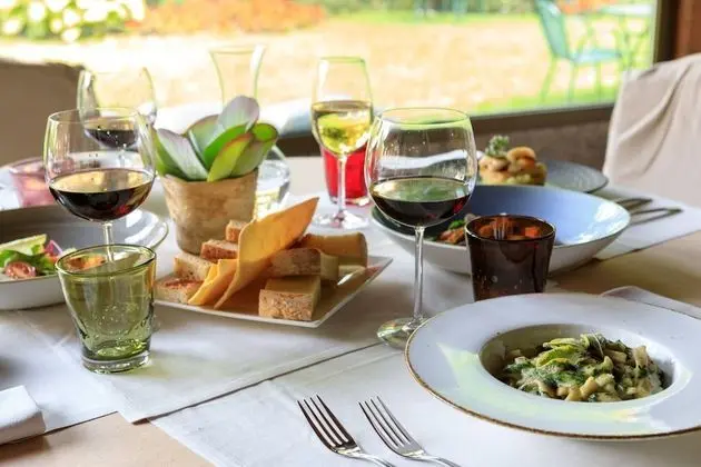 Brianteo Hotel And Restaurant - Yerinde Yemek