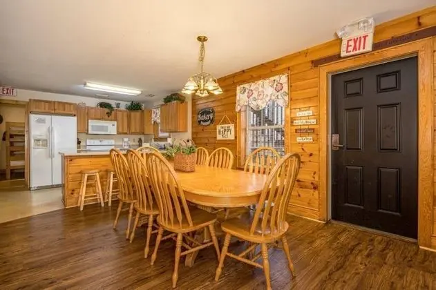 Briarstone Lodge Condo 13E - Three Bedroom Condo - Yerinde Yemek
