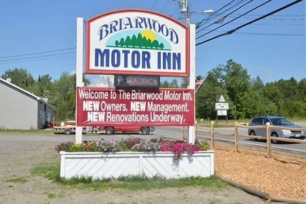 Briarwood Motor Inn - Dış Mekan