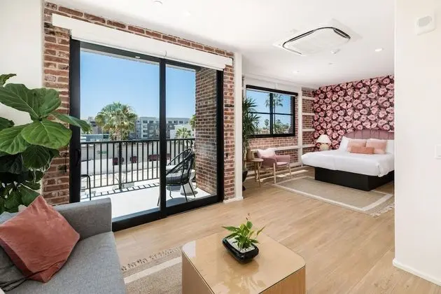 The Brick Hotel - Oda