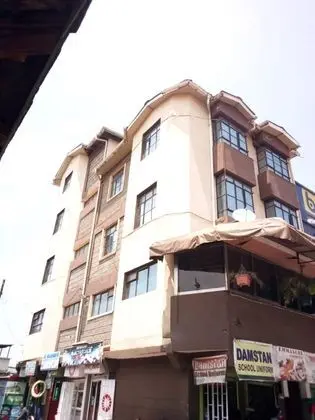 Bricks Pub & Hotel - Adults Only